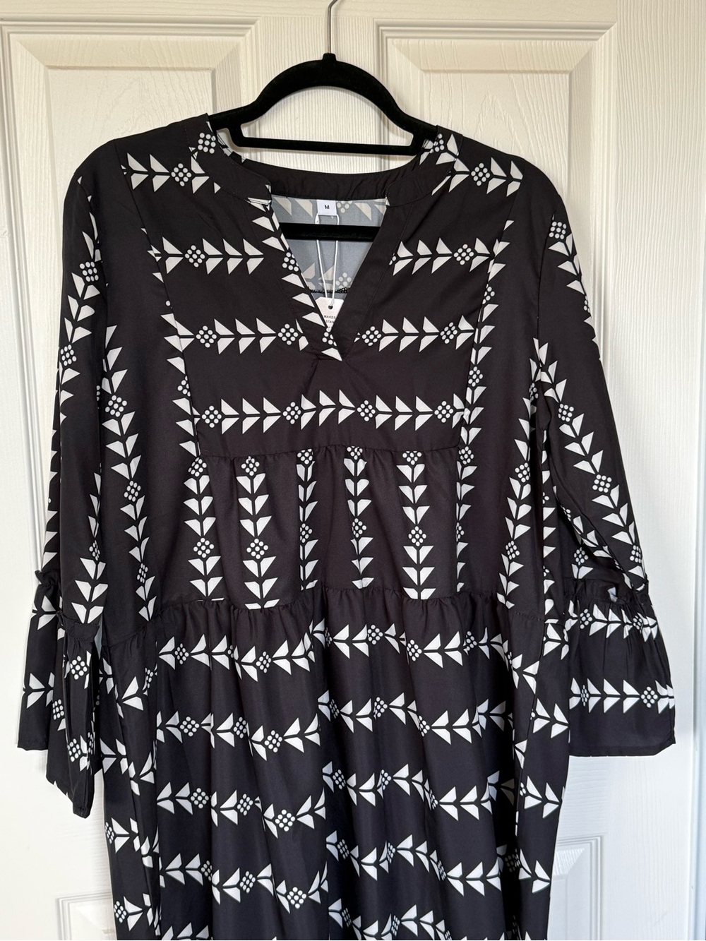 Black & White Patterned Women’s Tunic Dress
